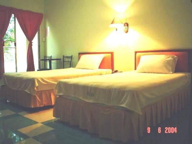 Boonthavon Aparthotel Chiang Mai Exterior photo